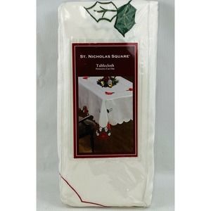 St. Nicholas Square Poinsettia Cut Out Tablecloth 70" Round Christmas Holidays‎